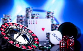 Người hâm mộ bóng đá Việt Nam theo dõi trận đấu và đặt cược trực tuyến qua link 789bet